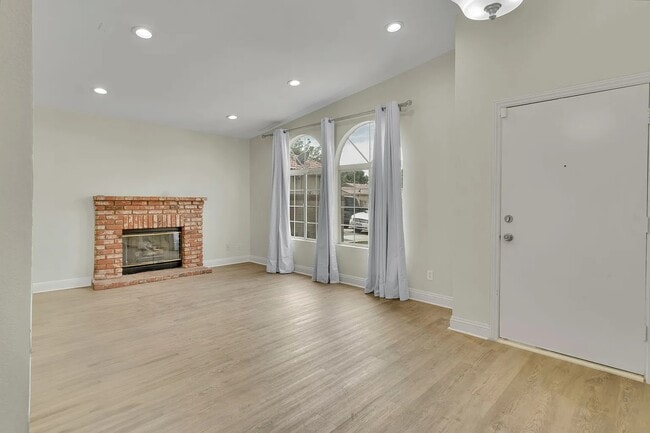 Photo - 43916 Silver Bow Rd