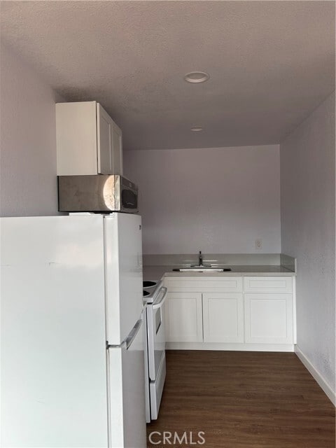 Photo - 17819 Donert St