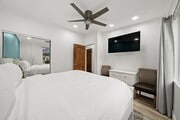 Photo - 1601 Kraft St House