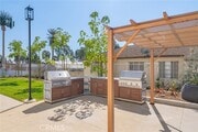 Photo - 190 New Ave