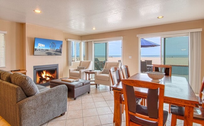 Photo - 3703 Seashore Dr Unit A