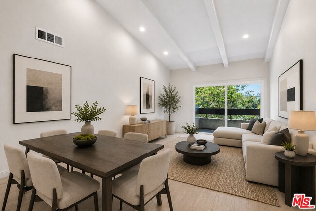 Building Photo - 2700 Cahuenga Blvd E Unit E 4313