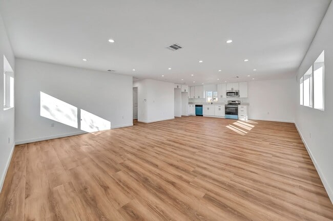 Photo - 11845 Hamlin St Unit Upstairs ADU