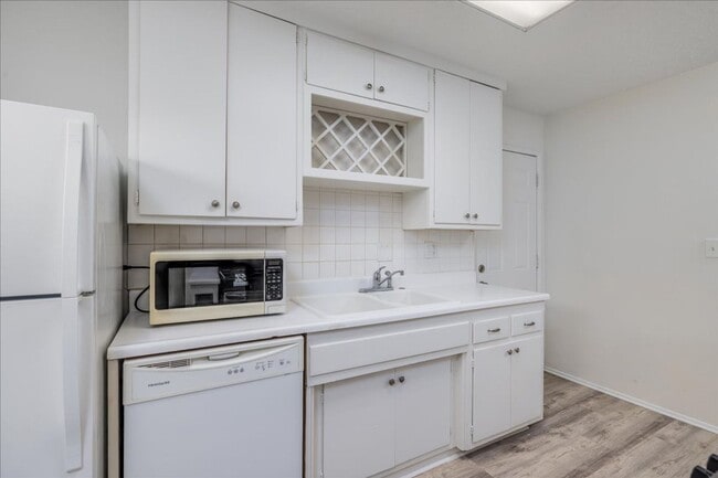 Photo - 3 Bed / 2 Bath Home with Two-Car Garage, Laundry and a Storage Shed/Work Space