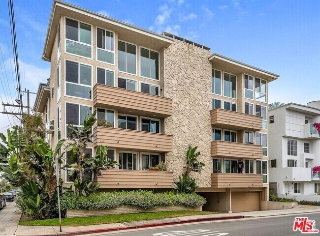 Building Photo - 30 Driftwood St Unit 9 Rental