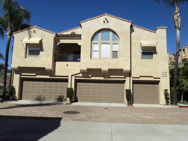 Elegant Scripps Ranch Home with 2 Car Garage! - Elegant Scripps Ranch Home with 2 Car Garage!