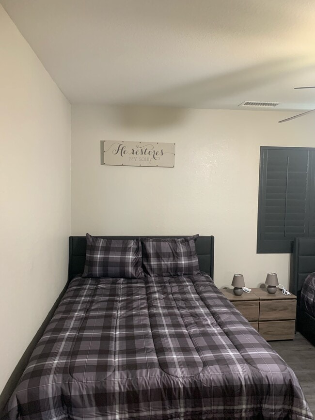 Photo - 130 W 106th St