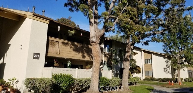 Building Photo - 8933 Biscayne Ct Unit 221H