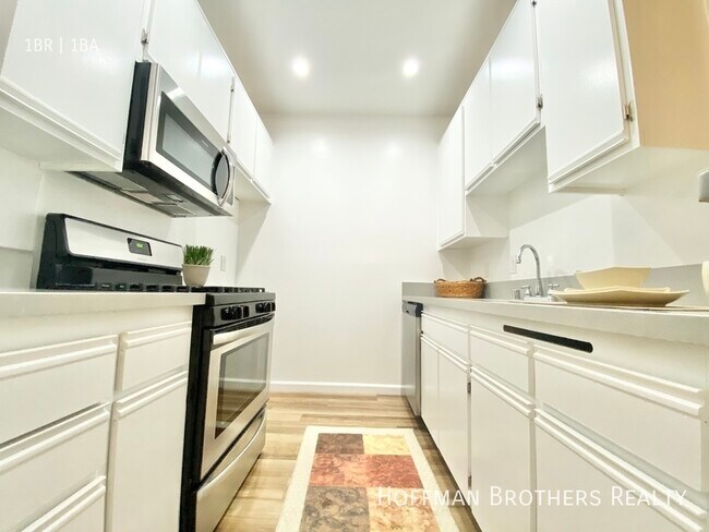 Photo - 1325 N Sierra Bonita Ave Condo Unit 217A