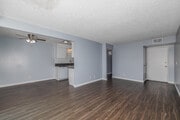 1BR, 1BA - 733SF - Living Room - Stillmore Apartments