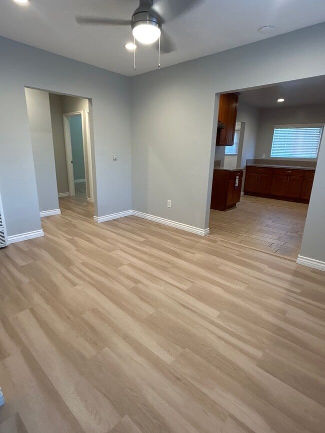 Photo - 3133-3135 La Madera Ave Unit 3133