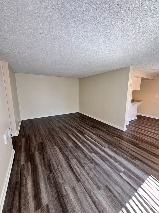 Photo - Beautifully Renovated 2 Bed / 1.5 Bath Apartment for Rent in Los Alamitos! Unit 2