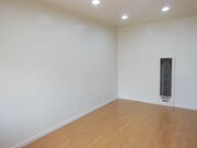 Photo - 307 N Howard St