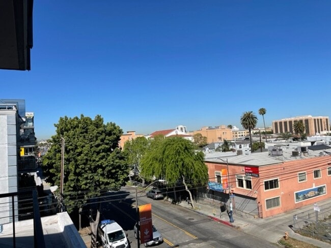DOWNTOWN LONG BEACH 2BR/2BA CONDO ON 4TH F... - DOWNTOWN LONG BEACH 2BR/2BA CONDO ON 4TH F... Unit 408