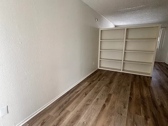 Photo - 216 Cypress Ave Unit K