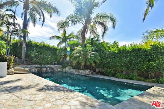 Building Photo - 3614 Malibu Country Dr