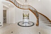Photo - Luxurious, 5450 SqFt,  5 Ensuite Bedrooms ... Apartment