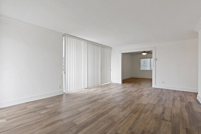 Photo - 1319 Berkeley St Unit 1