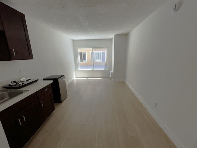 Photo - 535 S Catalina St Unit 110
