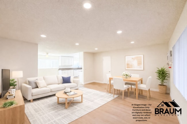 Photo - 13129 Oxnard St Unit 4