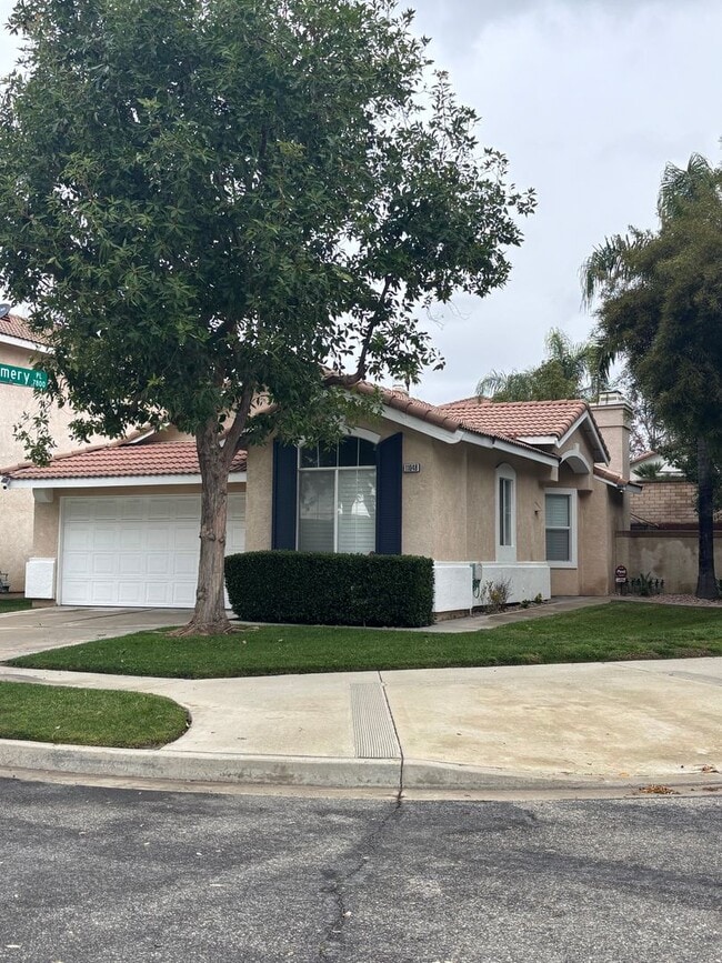 Building Photo - Beautiful Rancho Cucamonga 3 Bedroom/ 2 Bath Home