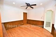 Photo - 225 Deodar Ave