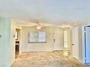 Photo - 2530 Clairemont Dr House