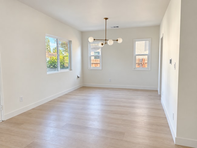 Photo - 3115 Curts Ave