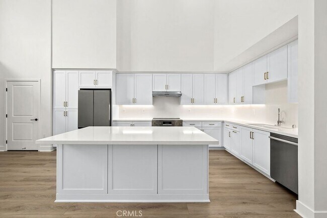 Photo - 24722 Del Prado Ave Unit 202