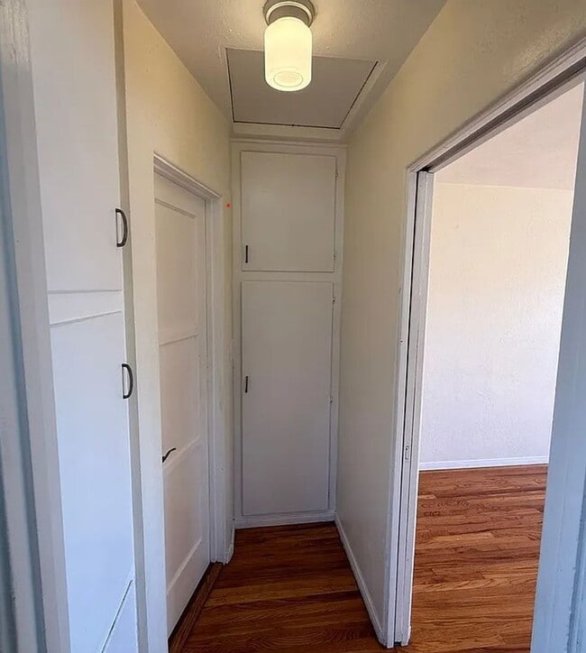 Photo - Kensington_Upper level Spacious 1Bed 1Bath reserved parking Unit 4146 1/2