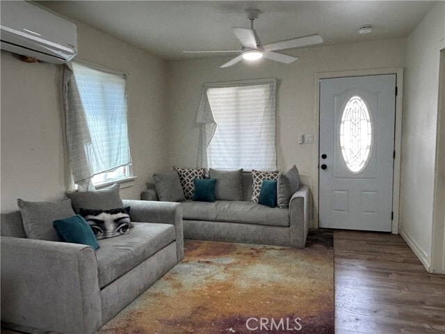 Photo - 1253 W Victoria St Townhome