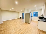 Photo - Beautifully remodeled spacious 1 Bedroom r... House
