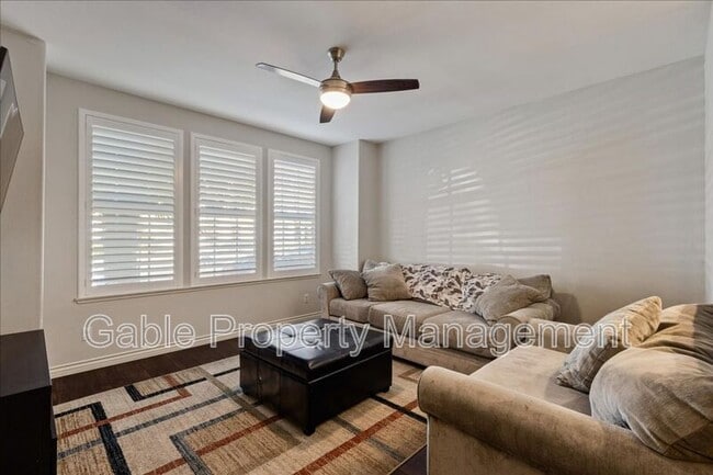 Photo - 24136 Victoria Ln