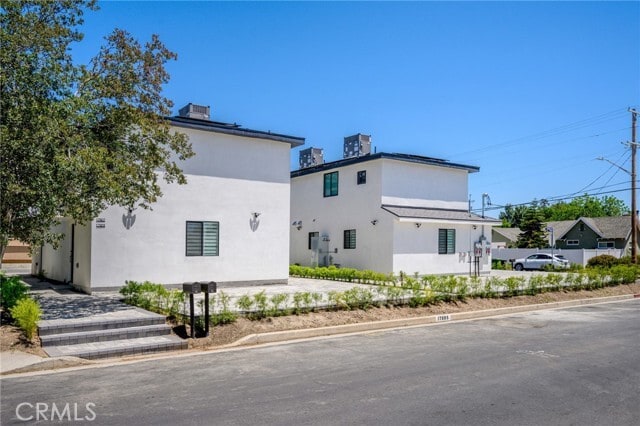 Photo - 17805 Ludlow St