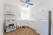 Photo - 7605 N Hollywood Way Unit A