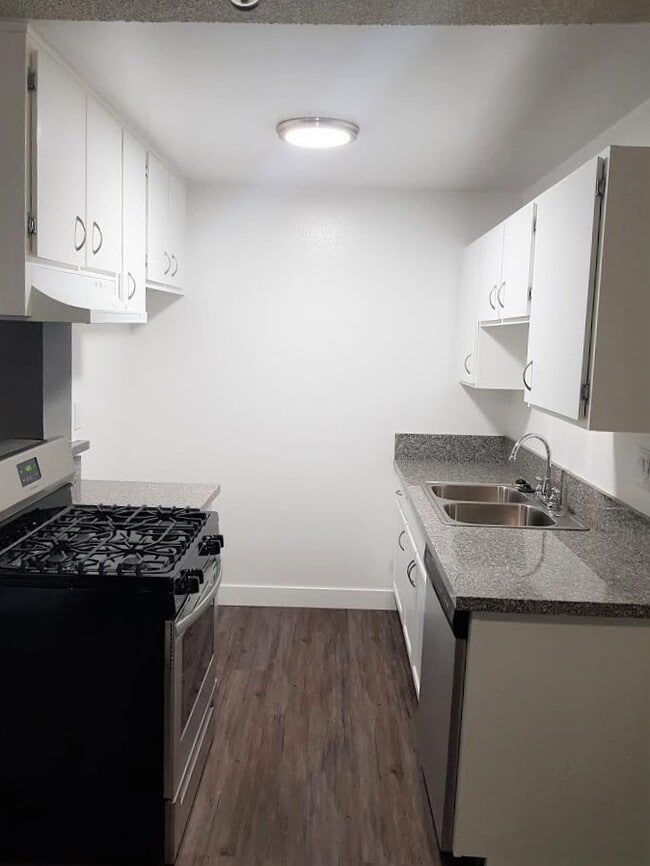 Photo - 14019 Cerise Ave