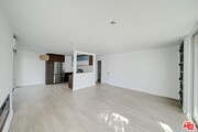 Photo - 15 Spinnaker St Unit 101