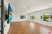 Photo - 29500 Heathercliff Rd House