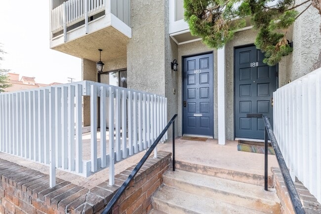 Photo - 1813 Barry Ave