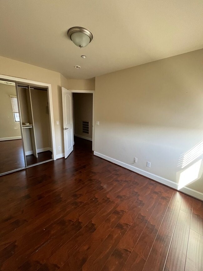 Photo - Spacious 3 bedroom, 3 bathroom apartment for rent in San Gabriel