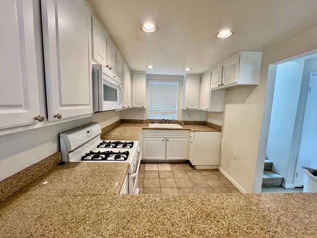 Photo - Lovely 2bd. condo in Claremont w/2 car garage