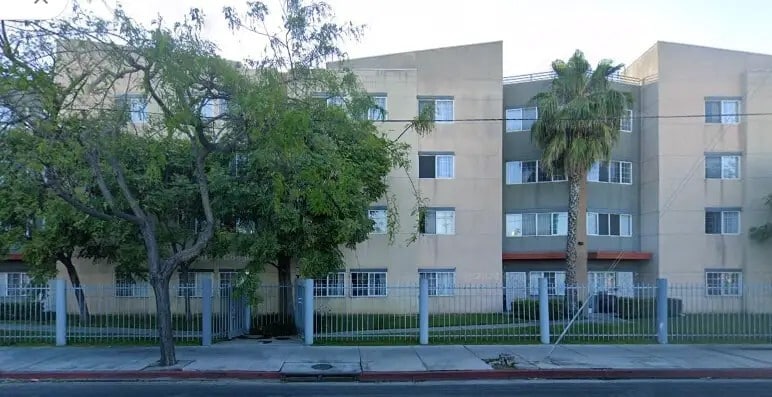 Photo - 6050 S Western Ave