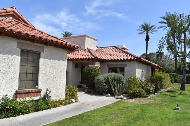 Photo - 113 Vitoria Ln