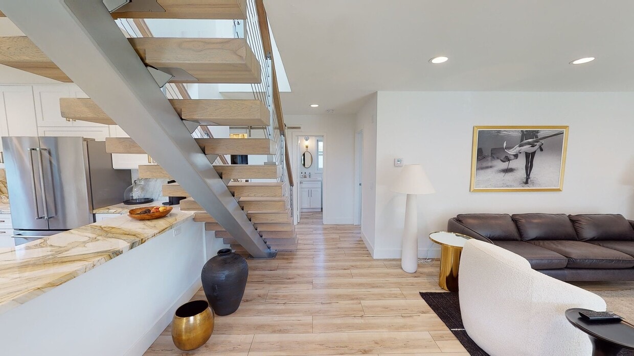 3D Tour - 364 Pacific Ave