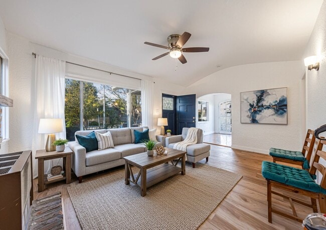 Photo - 3 Bedroom Home with Outdoor Space in Frogtown!