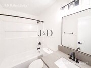 Photo - 725 E 22nd St