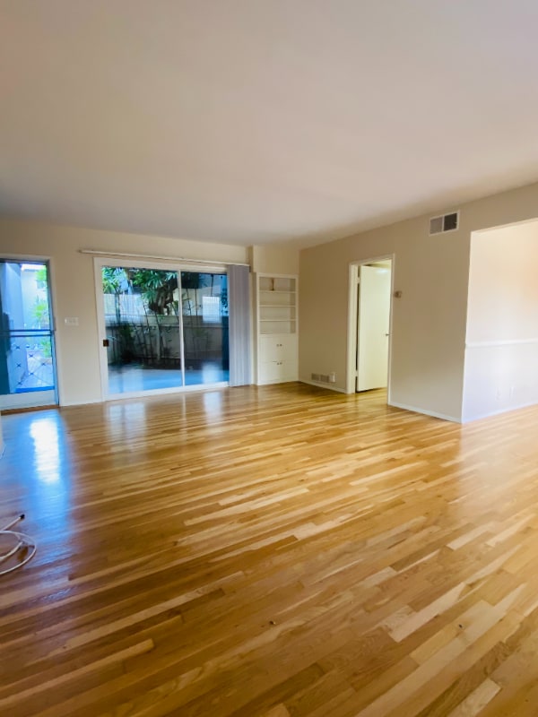 Photo - 283 S El Molino Ave Apartment Unit 1