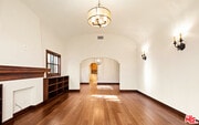 Photo - 637 N Alta Vista Blvd