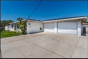 Photo - 3371 Catalina St