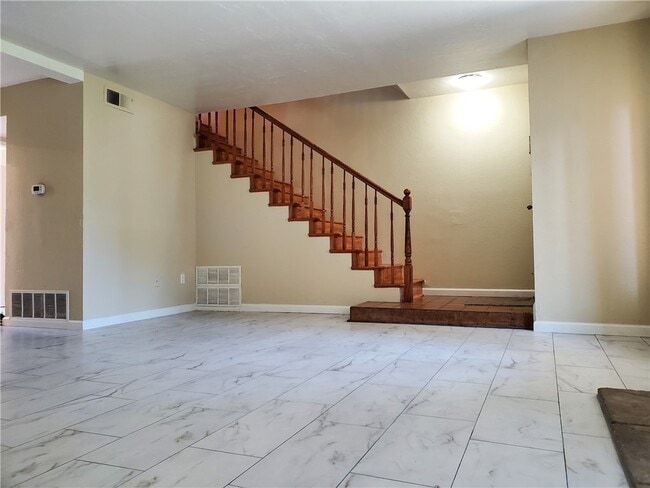 Photo - 16584 Lorelei Ln